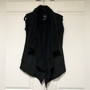 Me Jane Black Faux-Shearling/Faux Suede Draped Vest with Pockets